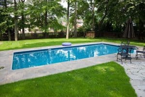 בריכה פרטית בישראל לא לכולם זה מתאים 